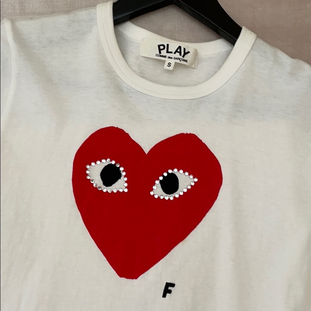 Size Small CDG Comme Des Garçons PLAY heart Tee